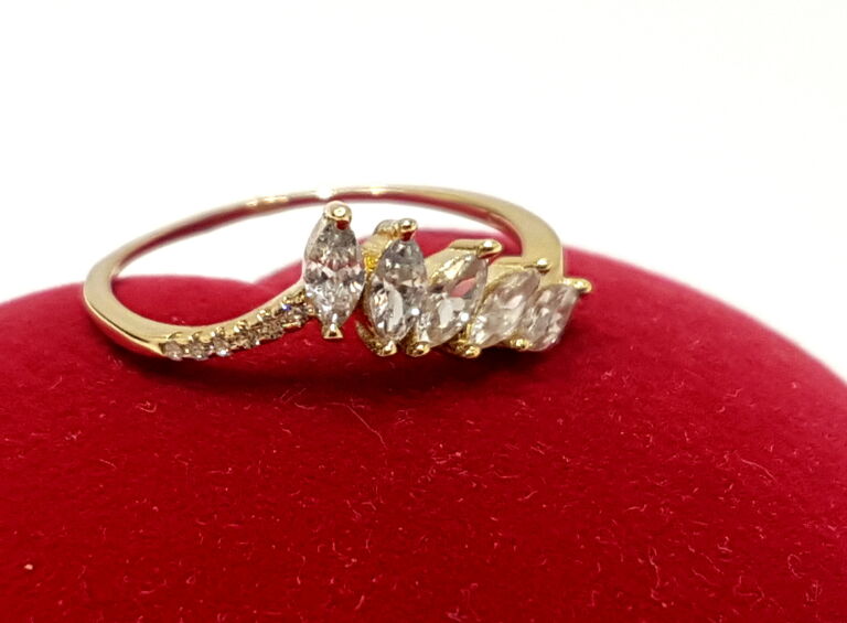 zloty-pierscionek-pr585-180g-r18-kolor-dominujacy-205826-1041834