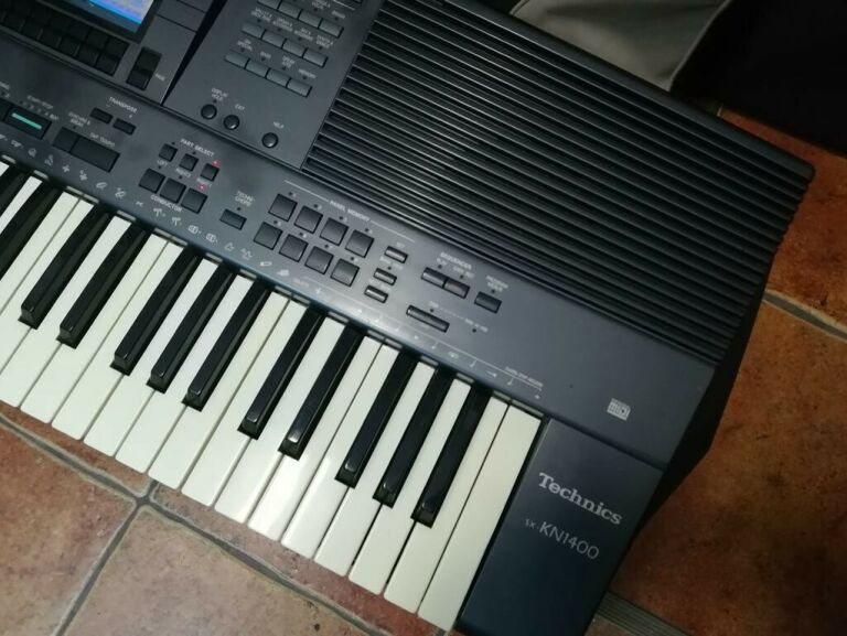 KLAWIATURA TECHNICS KN1400 W POKROWCU
