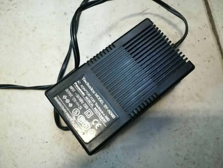 KLAWIATURA TECHNICS KN1400 W POKROWCU