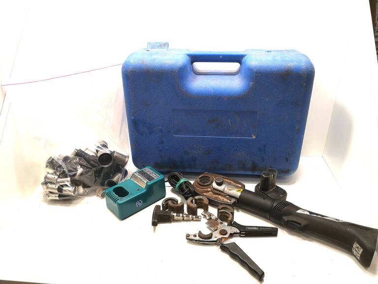 zaciskarka-henco-map1-15kn-96vwalizka-oprawki-mikolaja-reja-21-zamosc