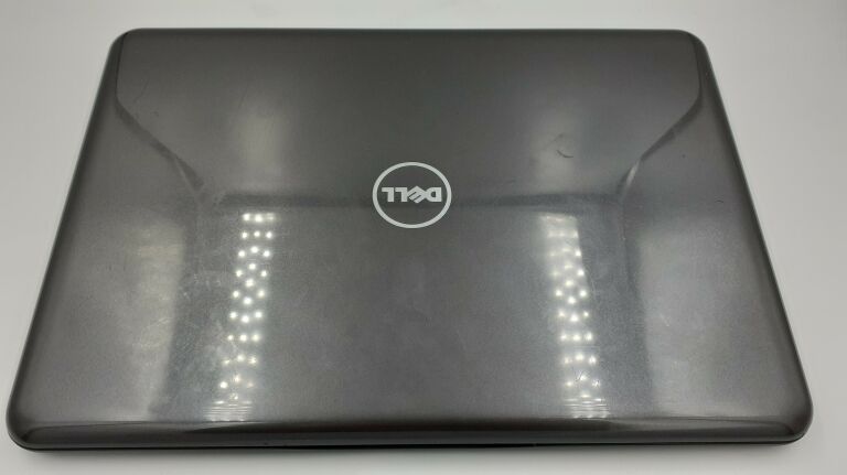 LAPTOP DELL  LATITUDE 3380