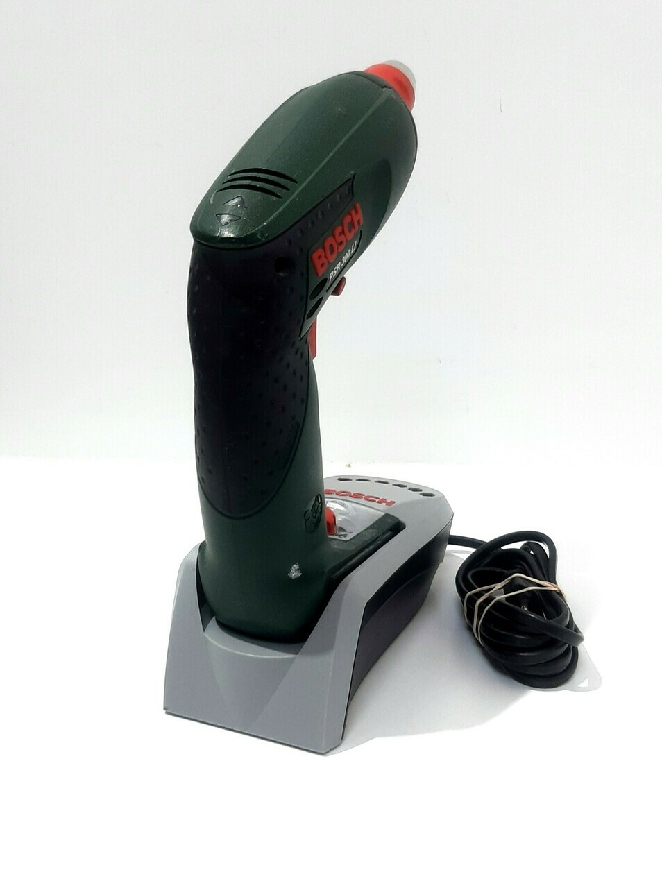 wkretarka-bosch-psr-300-li-uszkodzona-opis-zasilanie-akumulatorowe