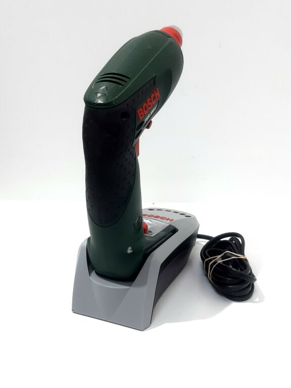 wkretarka-bosch-psr-300-li-uszkodzona-opis-zasilanie-akumulatorowe