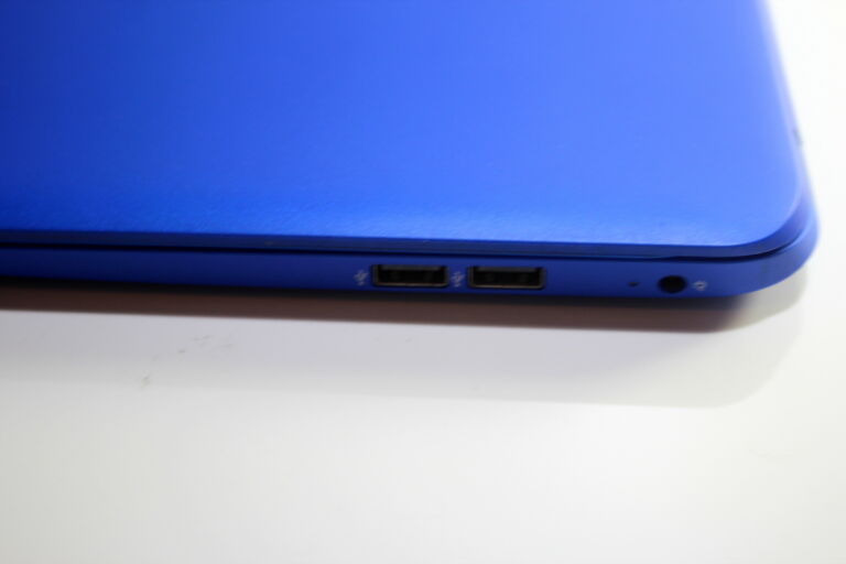 LAPTOP HP STREAM 13 BLUE # OPIS