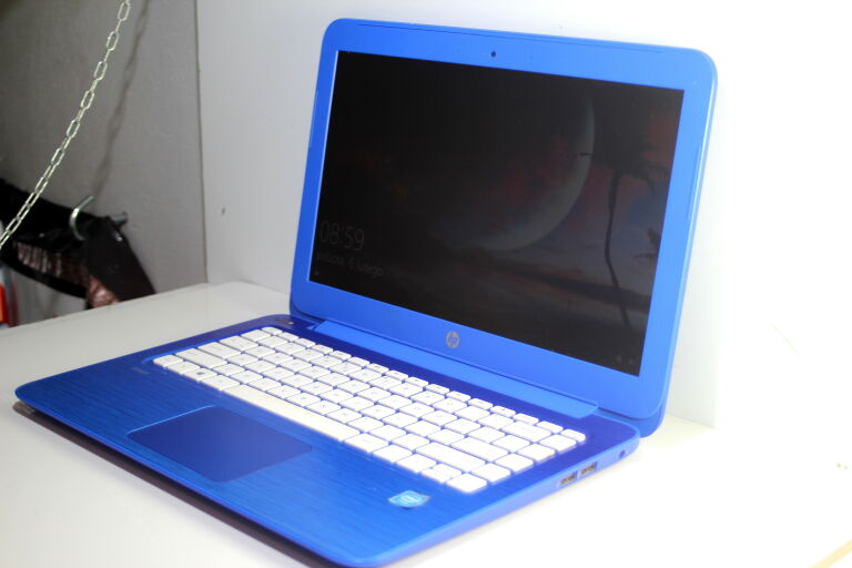 LAPTOP HP STREAM 13 BLUE # OPIS