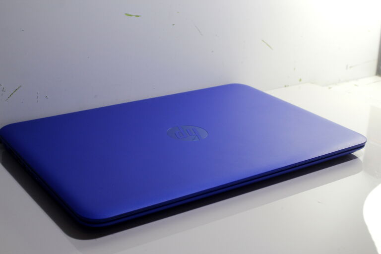 LAPTOP HP STREAM 13 BLUE # OPIS