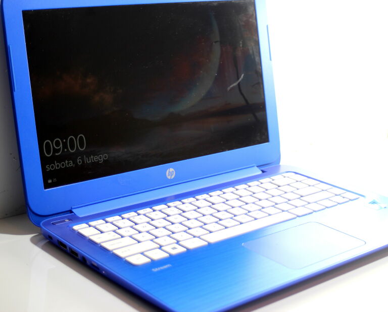 LAPTOP HP STREAM 13 BLUE # OPIS