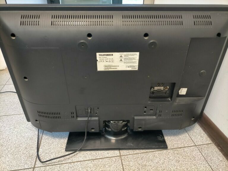 TV TELEFUNKEN 32" T32TX189DLBP USZKODZONY