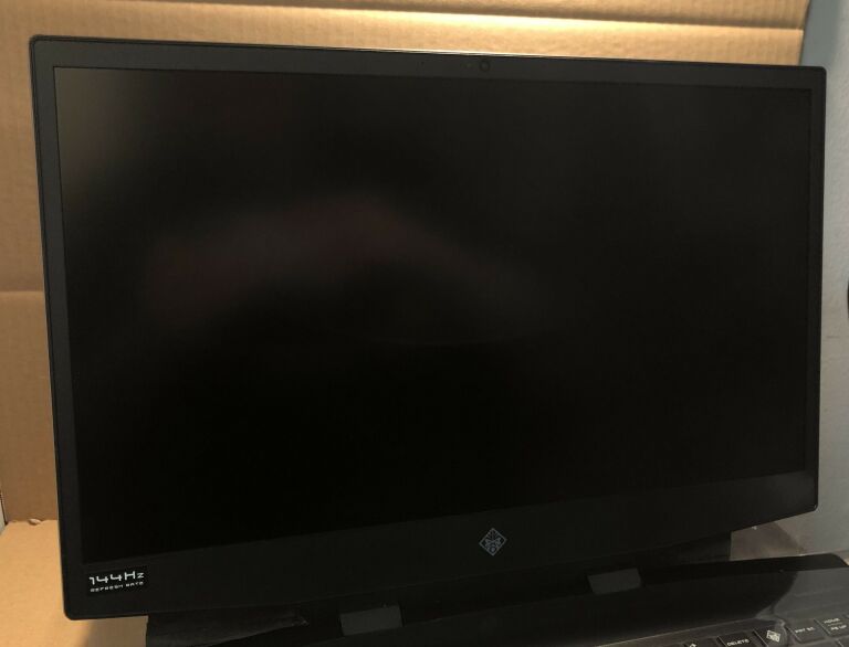 HP OMEN 17 17-CB0000NW I7 16GB 512 SSD RTX2060