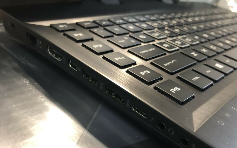 HP OMEN 17 17-CB0000NW I7 16GB 512 SSD RTX2060