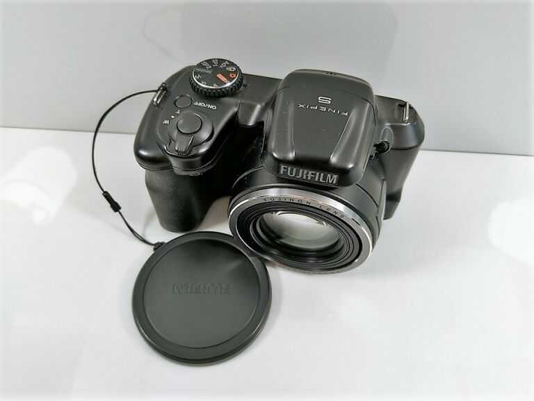 aparat-fujifilm-finepix-s8600-stan-uzywany