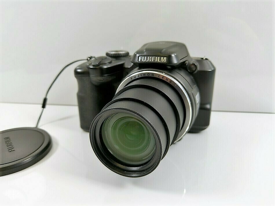 aparat-fujifilm-finepix-s8600-marka-fujifilm
