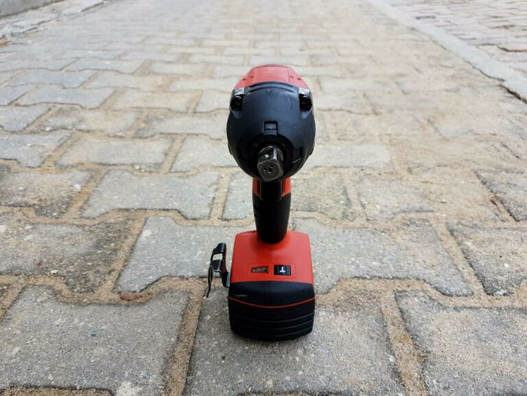 zakretarka-udarowa-hilti-siw-14-a-2x52ah-lad-rodzaj-silnika-silnik-bezszczotkowy