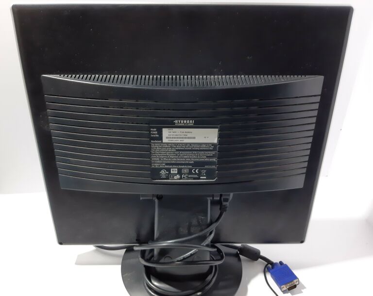 monitor-hyundai-n91s-stan-uzywany