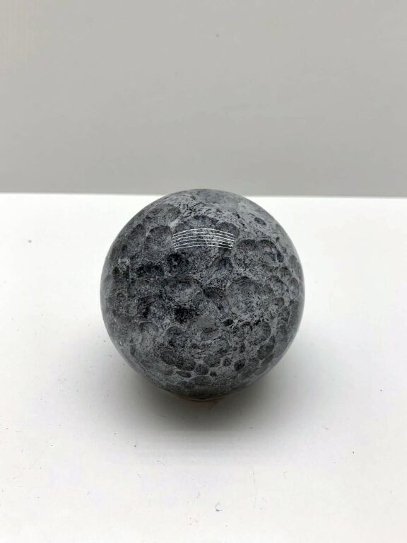 PRZYCISK DO PAPIERU VIKTOR PAPERWEIGHT 8X7,5 CM