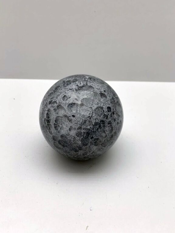 PRZYCISK DO PAPIERU VIKTOR PAPERWEIGHT 8X7,5 CM