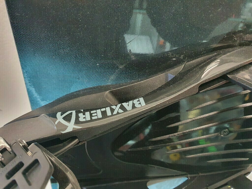 deska-burton-air-wiazania-baxler-pokrowiec-marka-burton