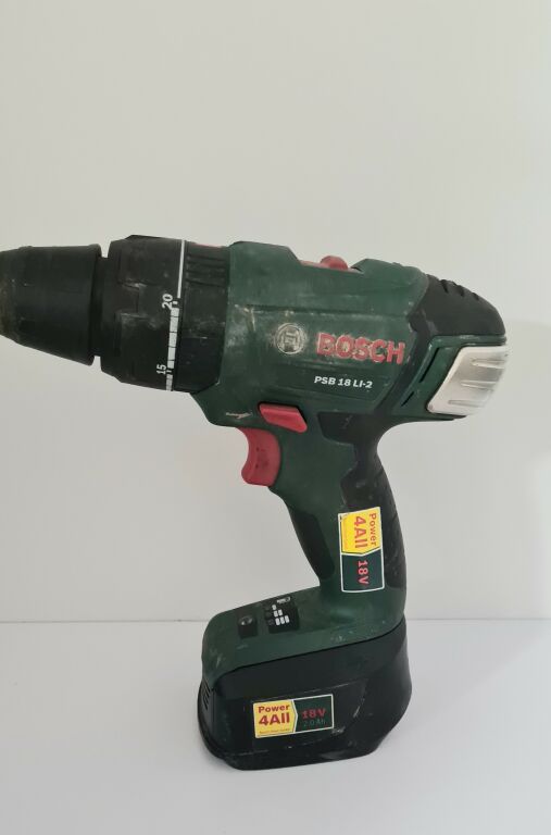 WKRĘTARKA BOSCH ŁADOWARKA 18V PSB 18 LI-2