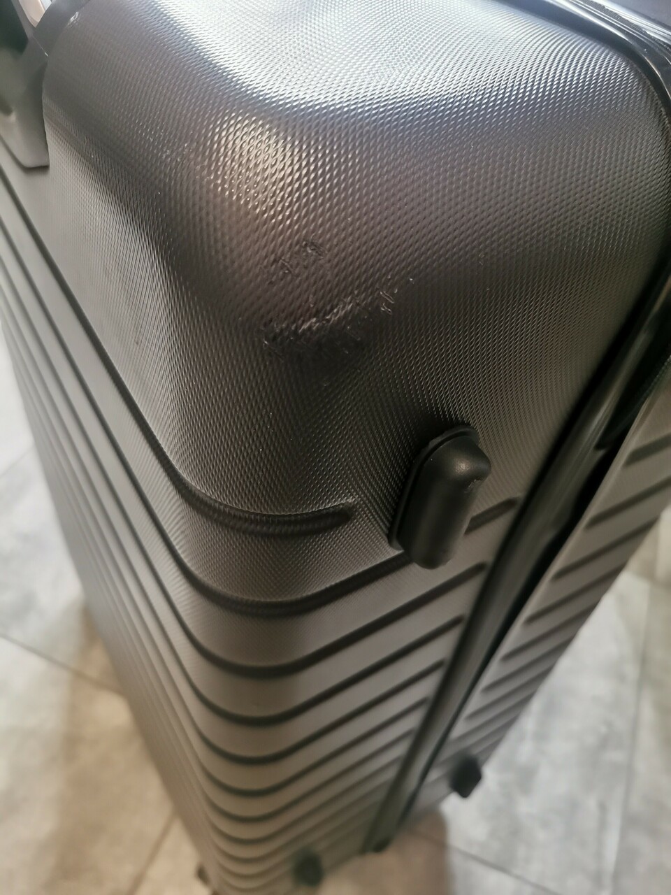 walizka-duza-spilbergen-kolor-szary