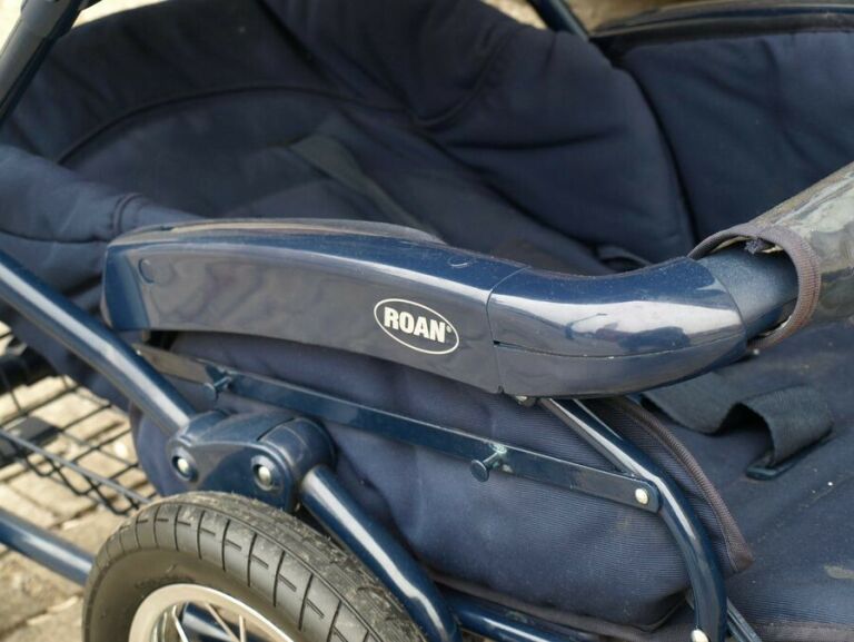 wozek-uniwersalny-gleboko-spacerowy-roan-marita-kolor-odcienie-niebieskiego