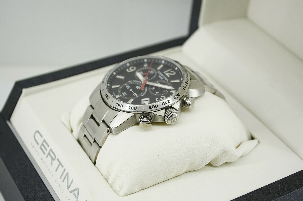 zegarek-certina-c0344171105700-funkcje-chronograf