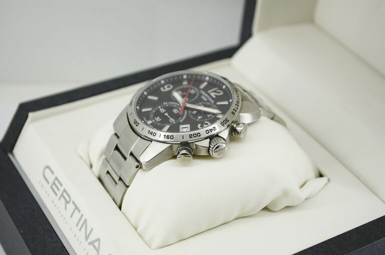 zegarek-certina-c0344171105700-funkcje-chronograf