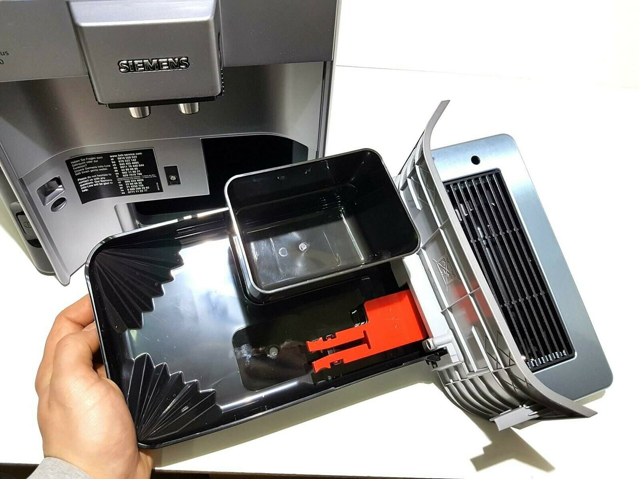 ekspres-siemens-eq6-plus-s100-te651209rw-kolor-dominujacy-czarny