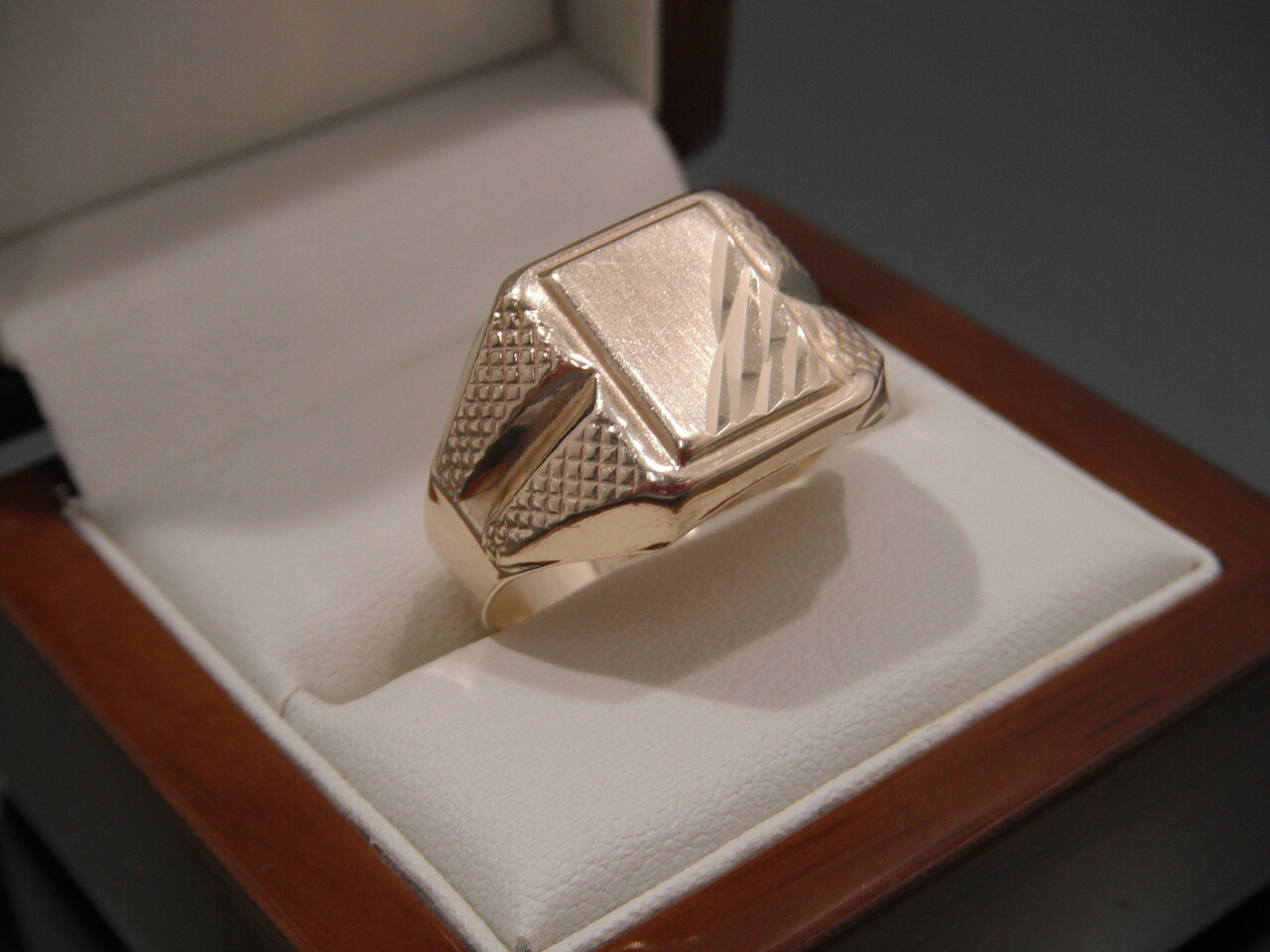 zloty-sygnet-meski-585-traugutta-15-radom