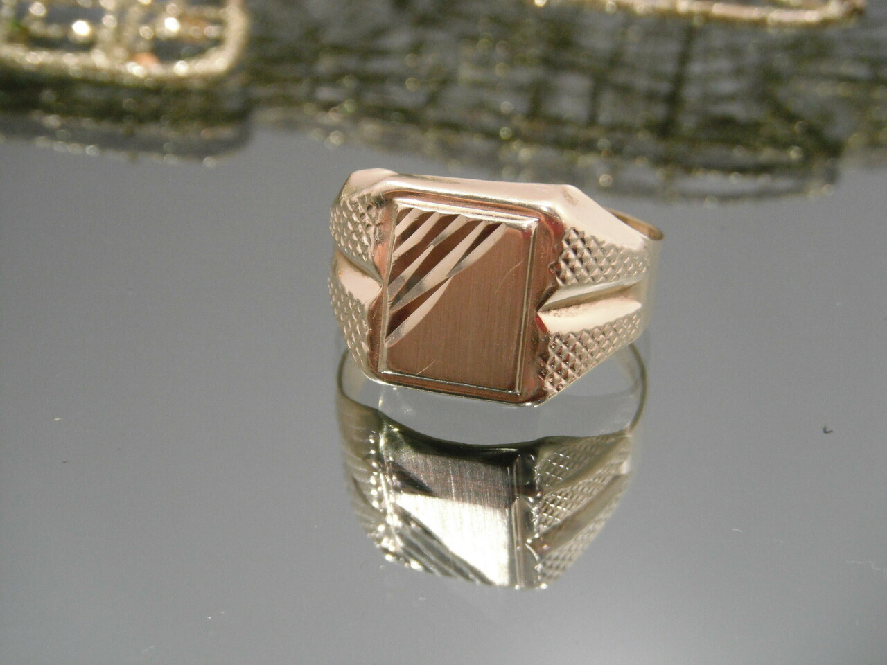 zloty-sygnet-meski-585-cechy-brak