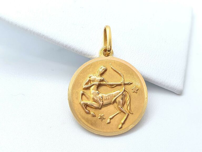 ZŁOTA ZAWIESZKA ZNAK ZODIAKU STRZELEC - 750 2,27G