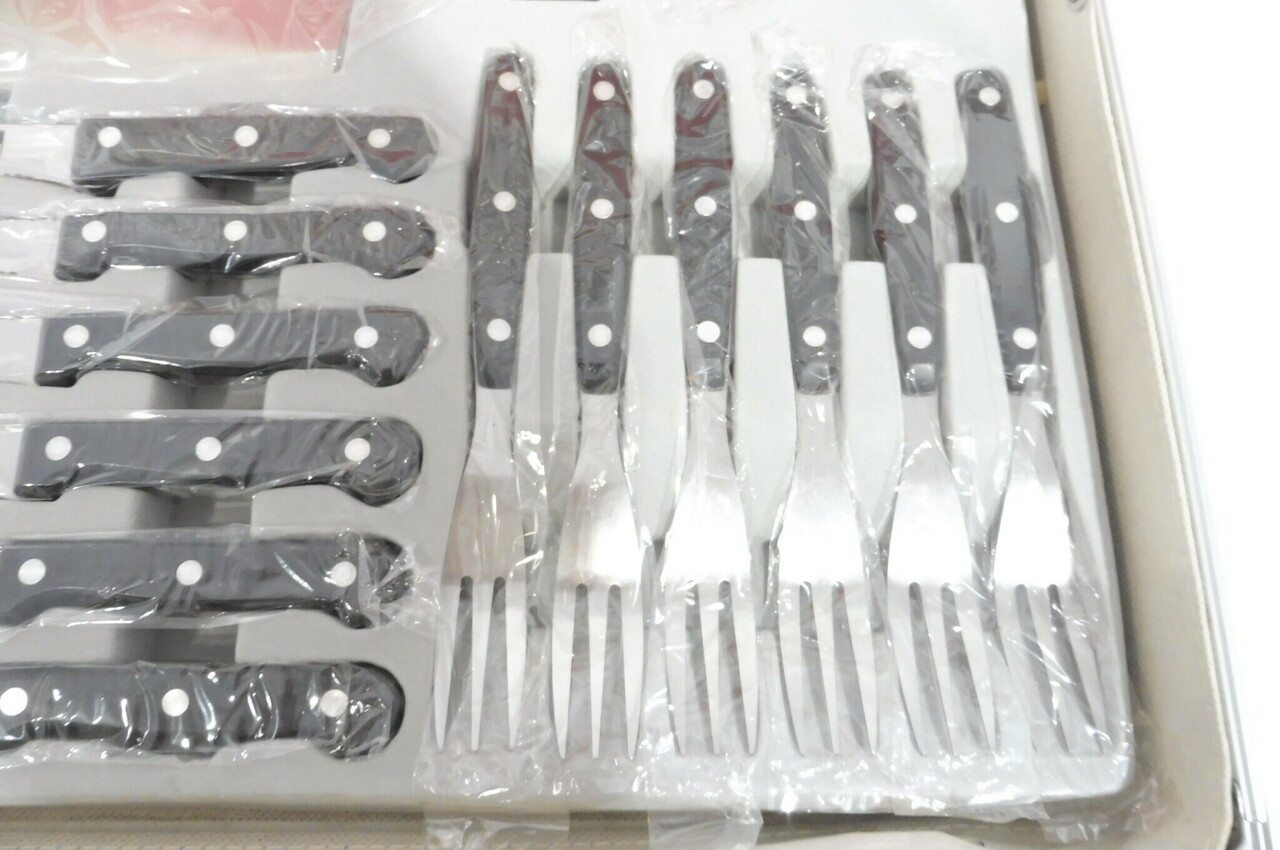 zestaw-nozy-i-sztuccow-edelstahl-rostfrei-stan-powystawowy