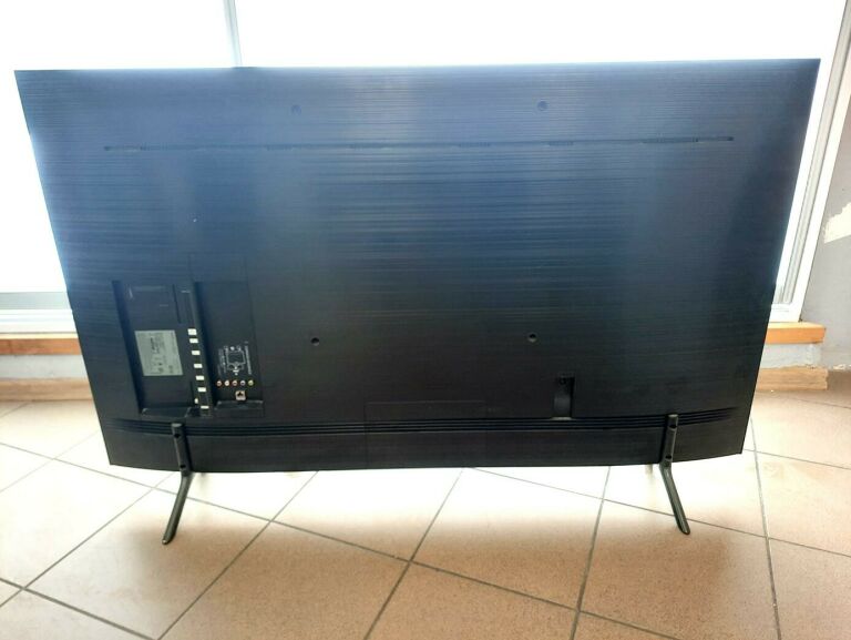 tv-samsung-ue58ru7102-4k-smart-komplet-model-ue58ru7102