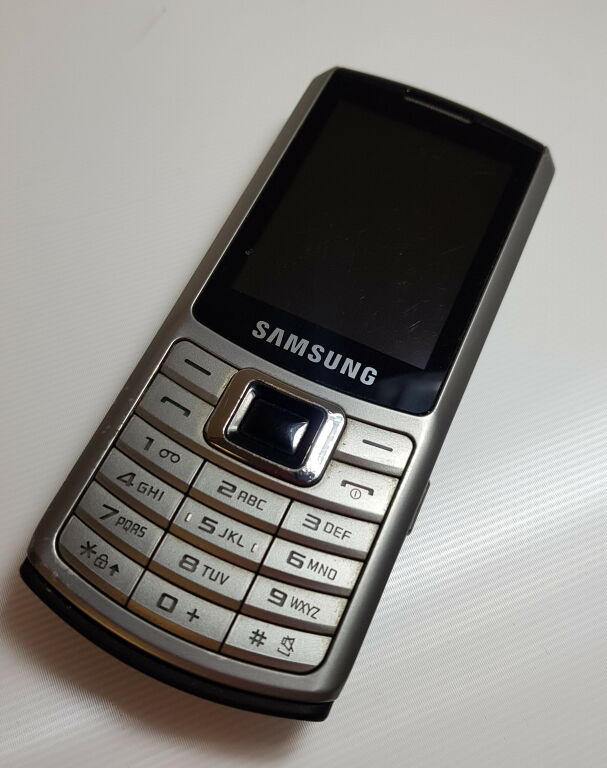 SAMSUNG S3310