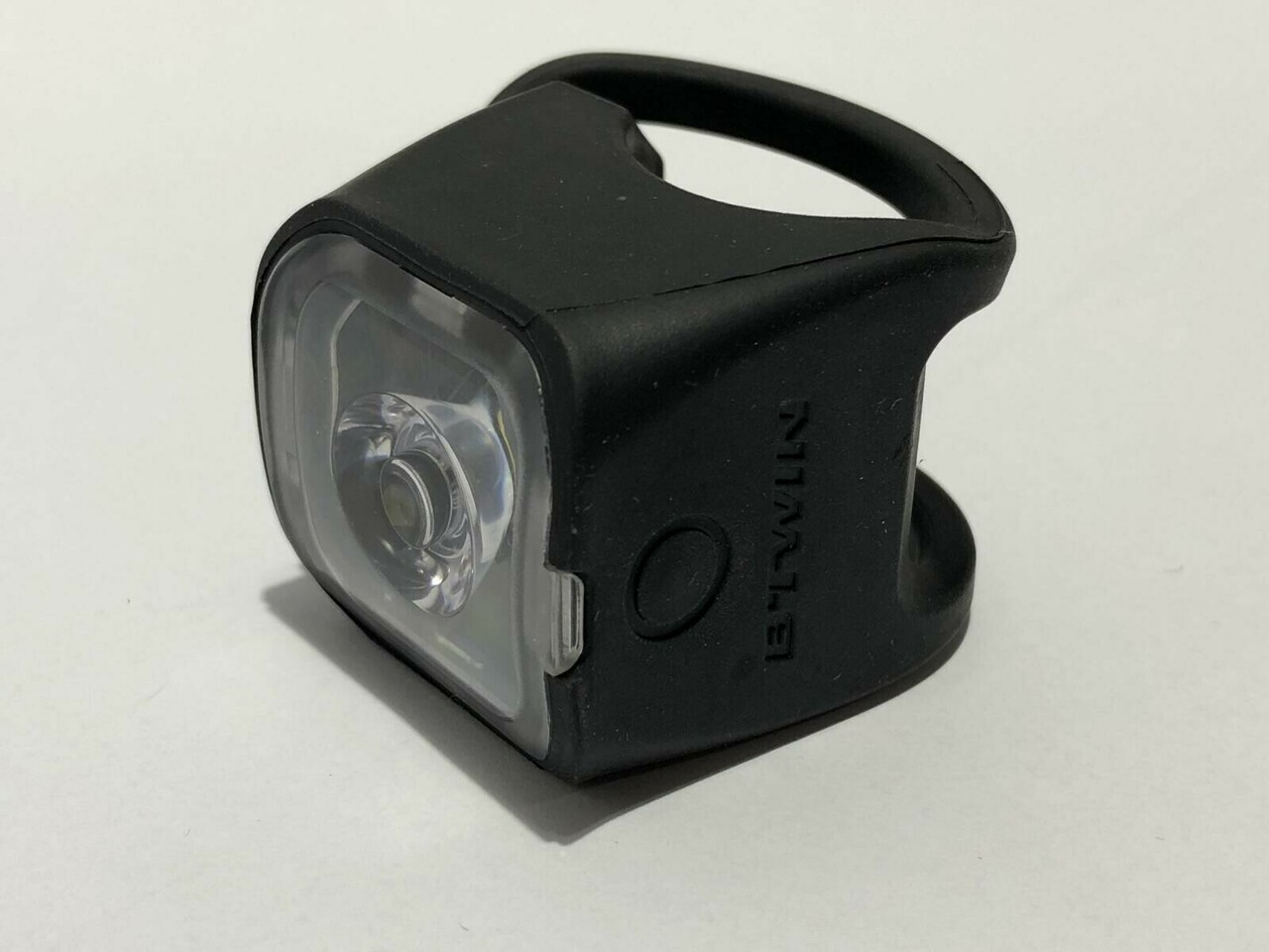 lampka-rowerowa-btwin-led-usb-dwukolorowa-stan-uzywany