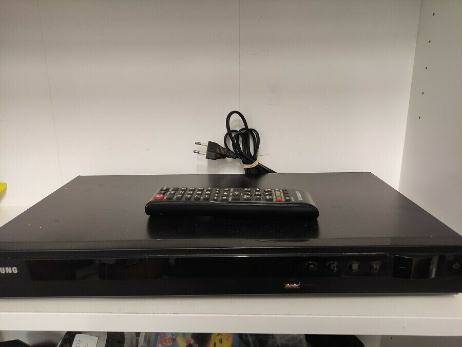 kino-domowe-samsung-ht-e355-marka-samsung