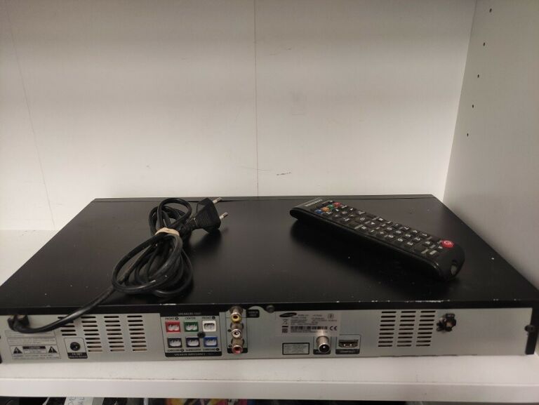 kino-domowe-samsung-ht-e355-kod-producenta-ht-e355