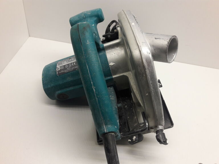 PILARKA TARCZOWA MAKITA 5604R