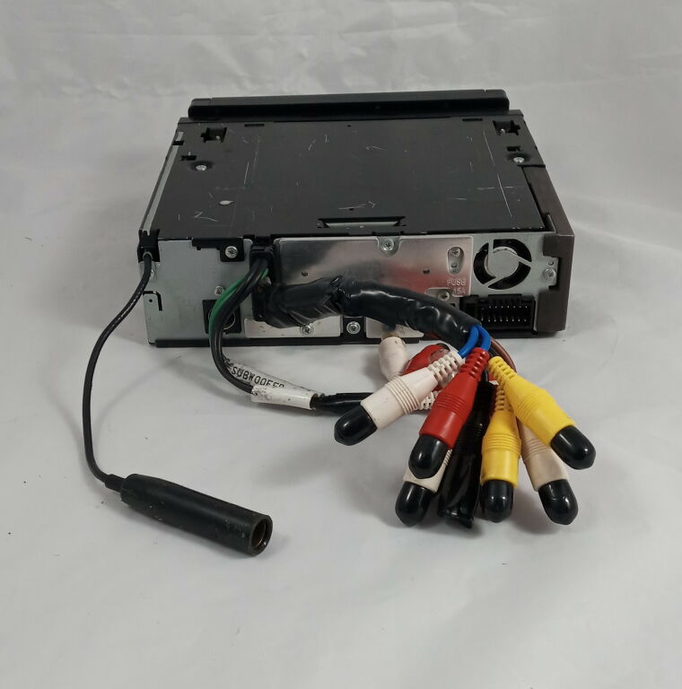 RADIOODTWARZACZ DVD JVC KD-AVX1