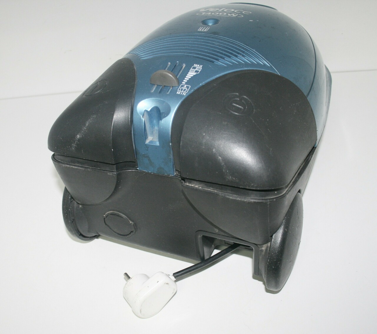 odkurzacz-samsung-veloce-1400w-model-veloce