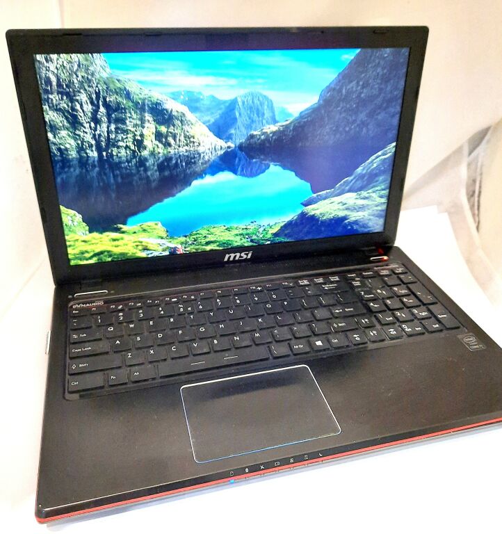laptop-msi-ms-16gf-i712gb1tbwin10h-zasilacz-bankowa-16e-police