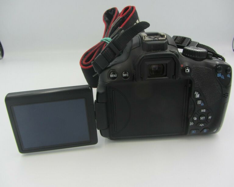 APARAT CANON EOS 650D + OBIEKTYW 18-55MM !!!WARTO