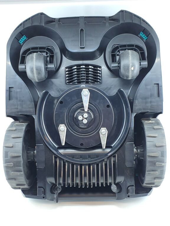 BOSCH AUTOMATYCZNA KOSIARKA INDEGO 400 + GRATIS