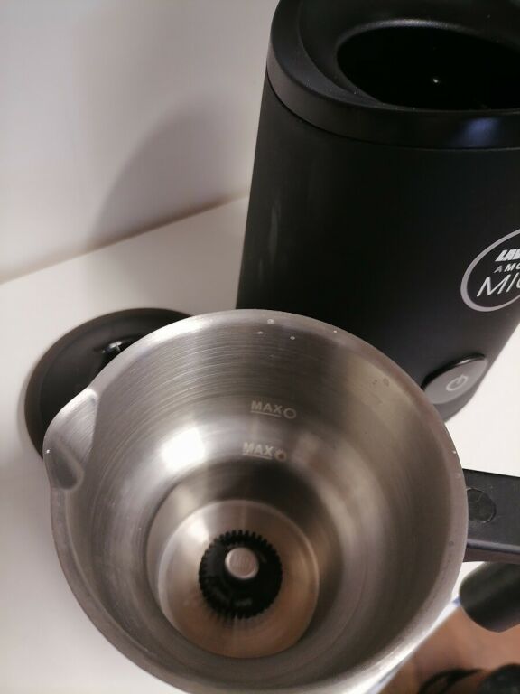 spieniacz-do-mleka-lavazza-amodo-mio-polecam-stan-uzywany