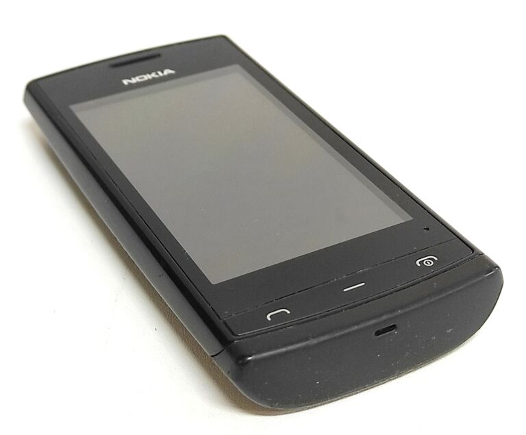 NOKIA 500
