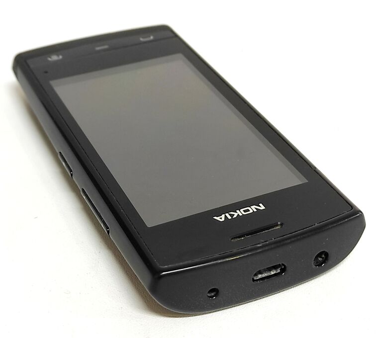 NOKIA 500