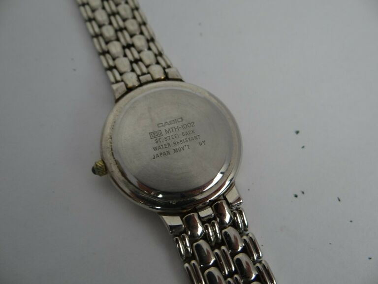 zegarek-casio-mth-1002-funkcje-brak