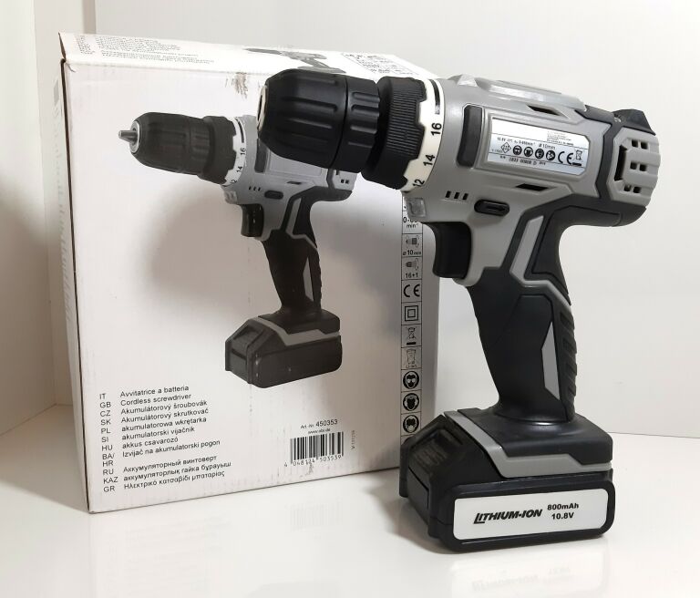 WKRĘTARKA AKUMULATOROWA 10.8V KOMPLET