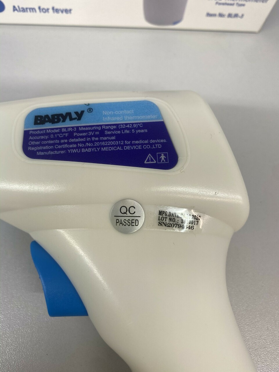 bezdotykowy-termometr-babyly-blir-3-jak-nowy-miejsce-pomiaru-czolo