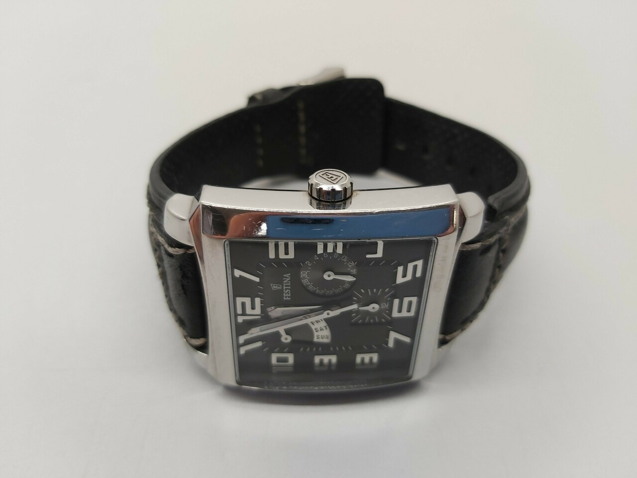 zegarek-festina-f16282-stan-uzywany