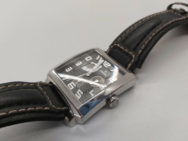 zegarek-festina-f16282-funkcje-datownik